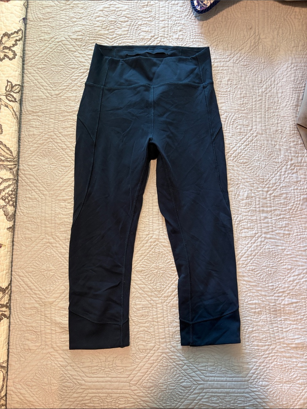 lululemon athletica Navy Cropped Leggings